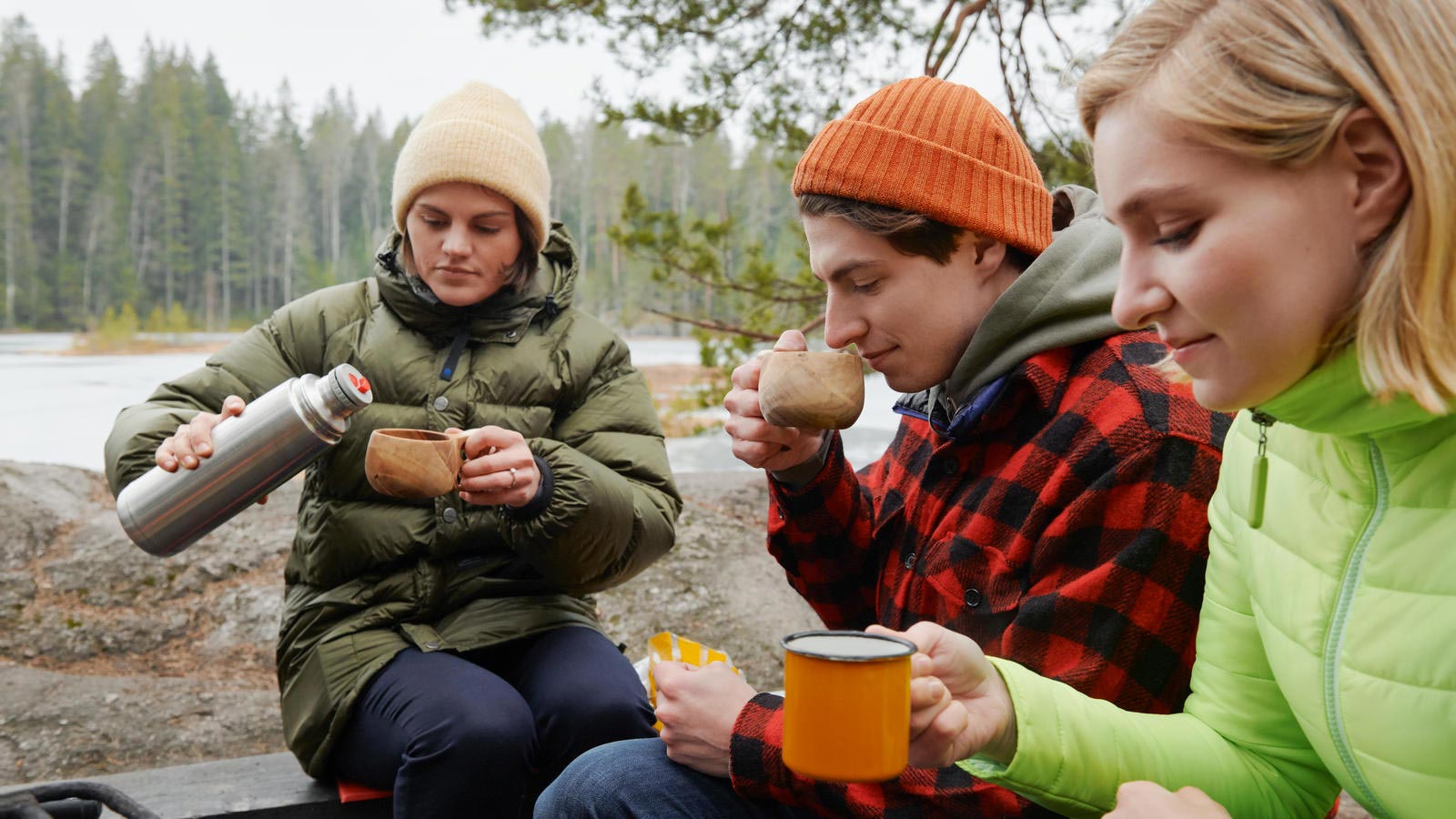 Yhdistys pitää sääntömääräistä kokoustaan.