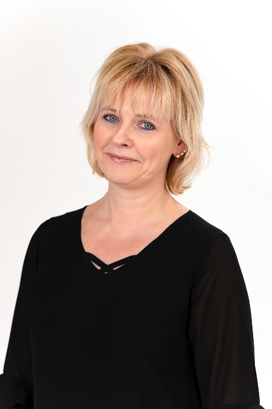 Carola Nordlund Veroasiantuntija lakipalvelut OP Raasepori yhteystiedot skattesakkunnig juridiska tjänster OP Raseborg kontaktuppgifter