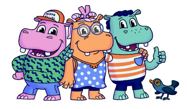 Hanna, Henri ja Hille-Hipot seisovat kuvassa katsoen kameraa