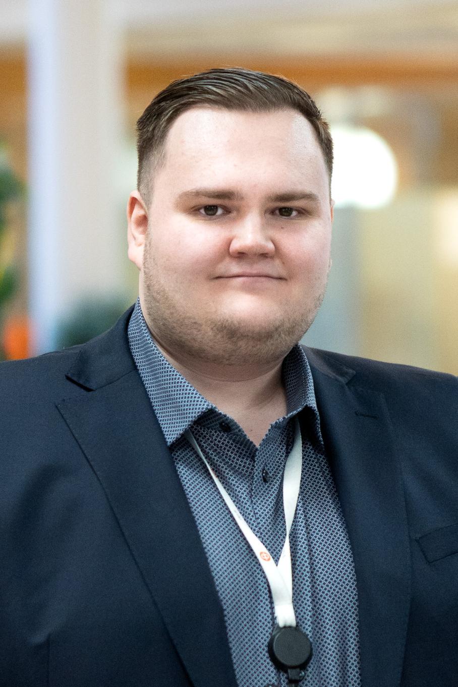 Lauri Mäkynen henkilökuva