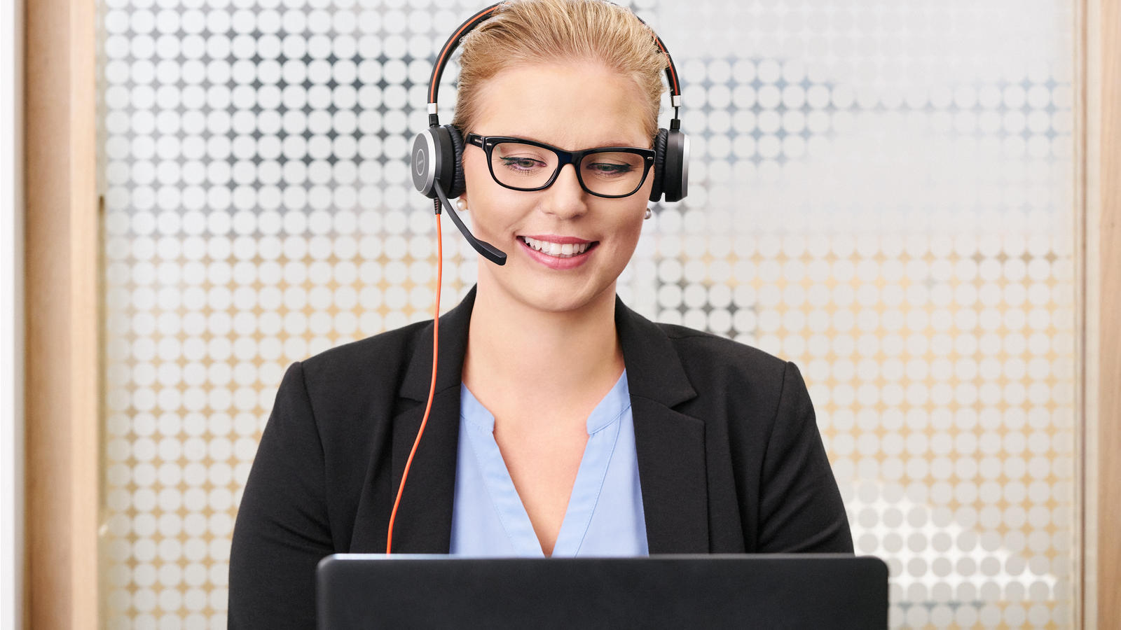 Henkilökunnan yhteystiedot